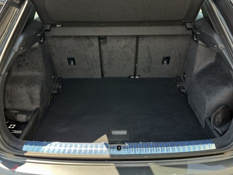 More views of Audi Q3