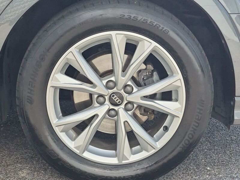 More views of Audi Q3