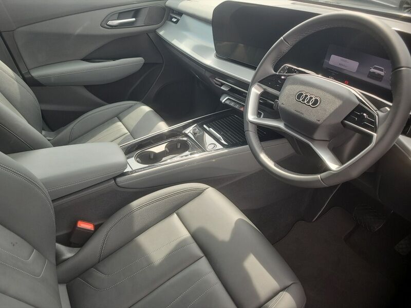 More views of Audi Q3