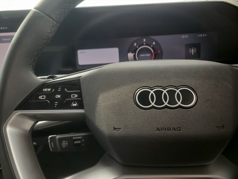 More views of Audi Q3