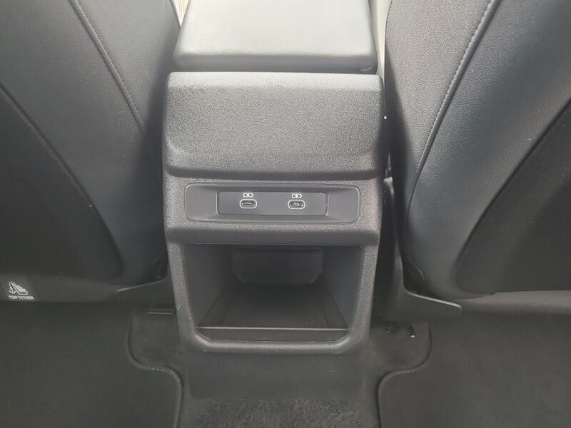 More views of Audi Q3