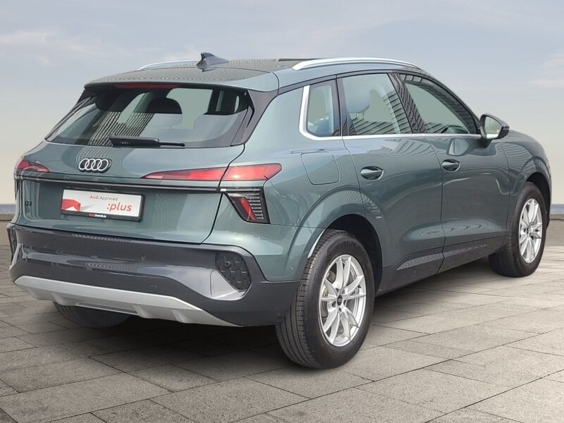 More views of Audi Q3