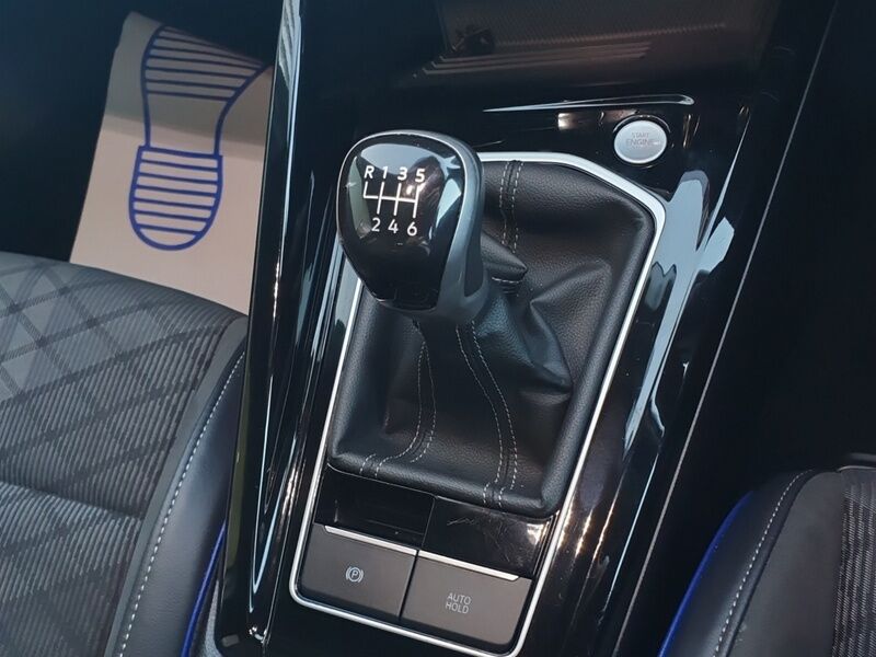 More views of Volkswagen Golf