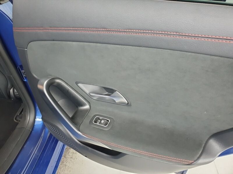 More views of Mercedes-Benz CLA