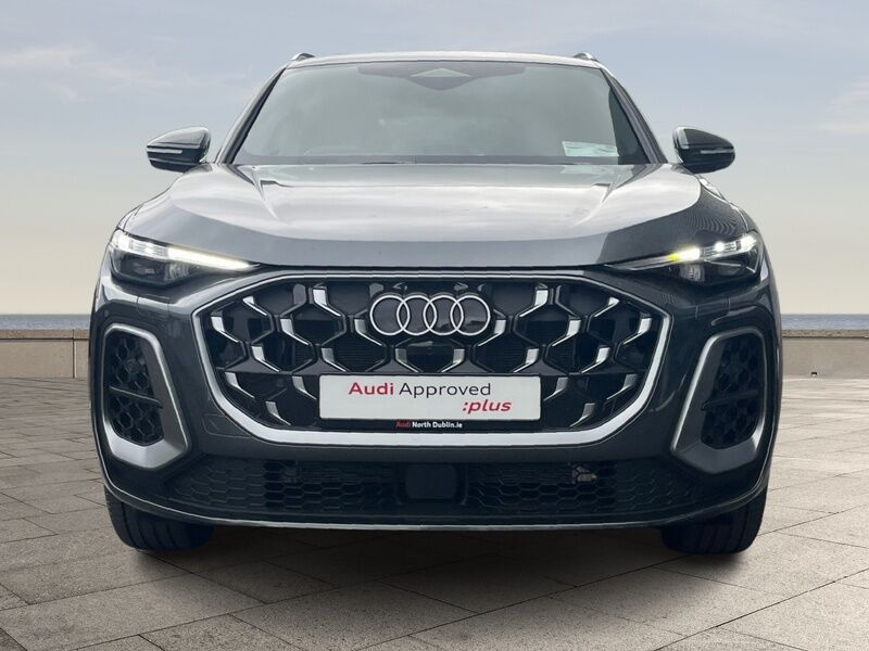 More views of Audi Q5