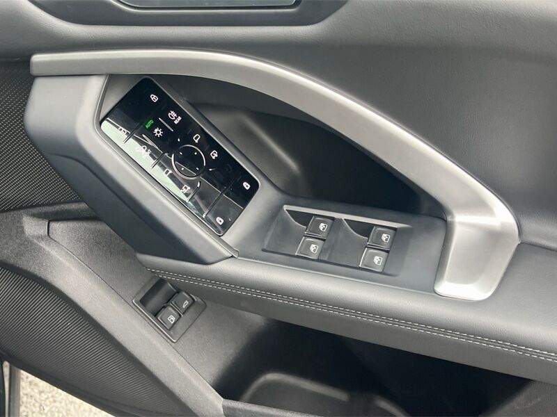 More views of Audi Q5