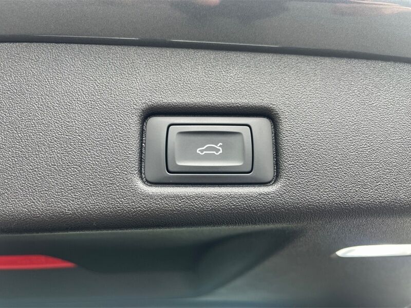 More views of Audi Q5