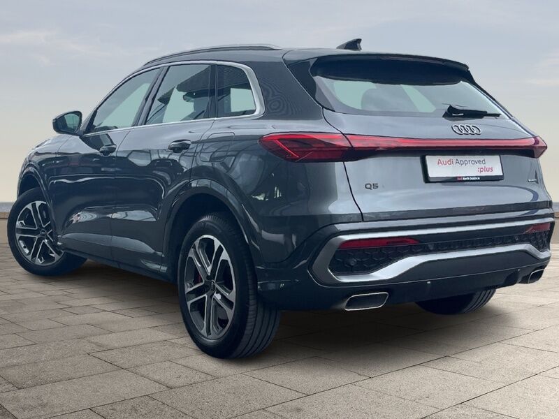 More views of Audi Q5
