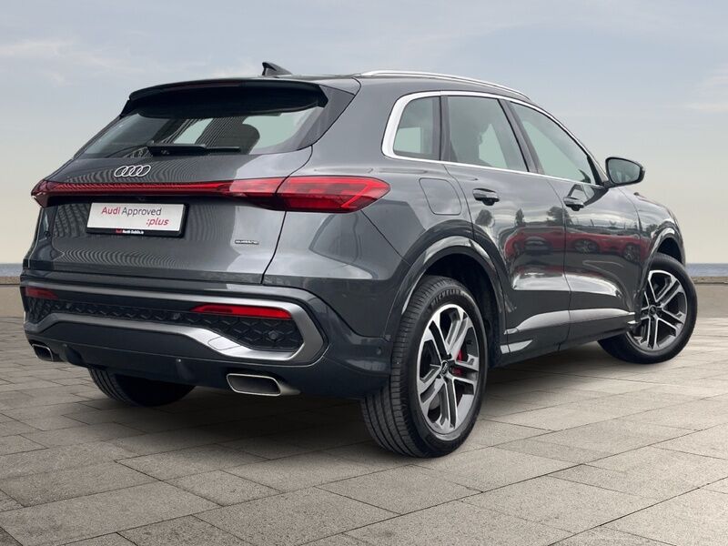 More views of Audi Q5