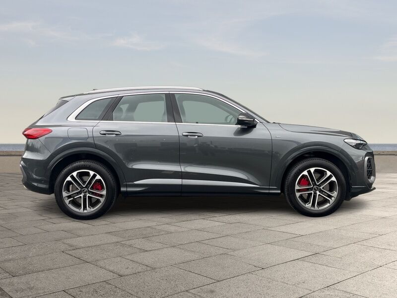 More views of Audi Q5