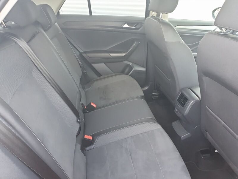 More views of Volkswagen T-Roc