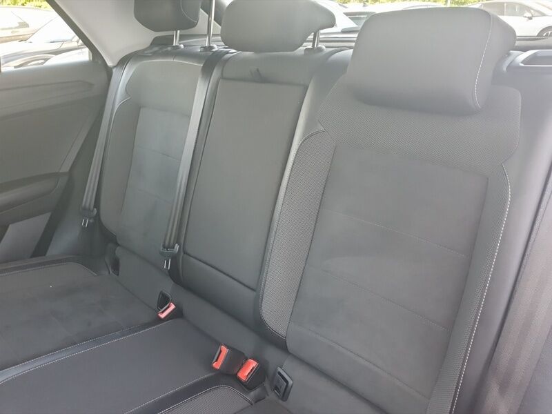 More views of Volkswagen T-Roc