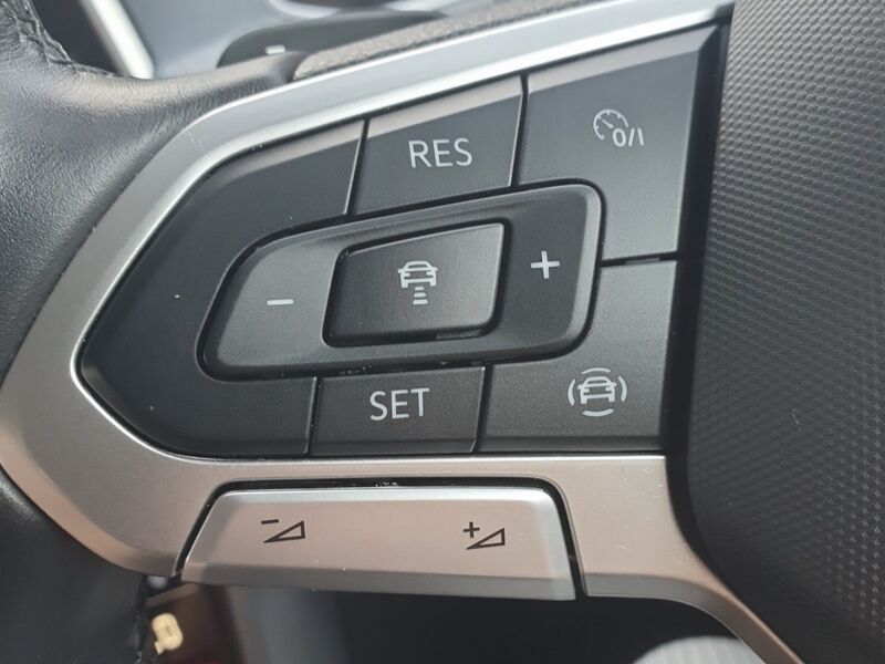 More views of Volkswagen T-Roc