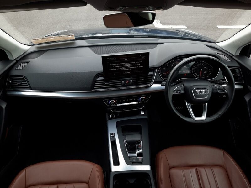More views of Audi Q5