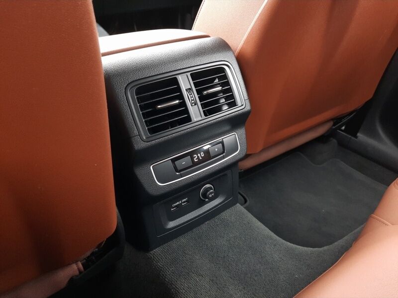 More views of Audi Q5
