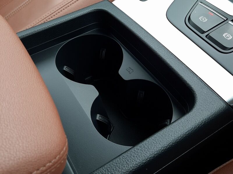 More views of Audi Q5