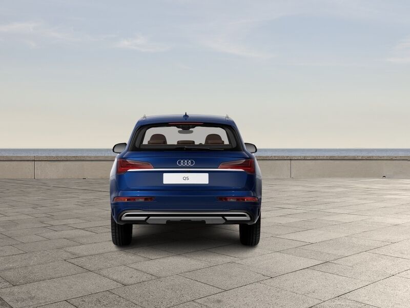 More views of Audi Q5