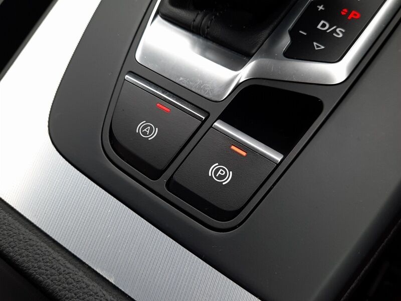 More views of Audi Q5