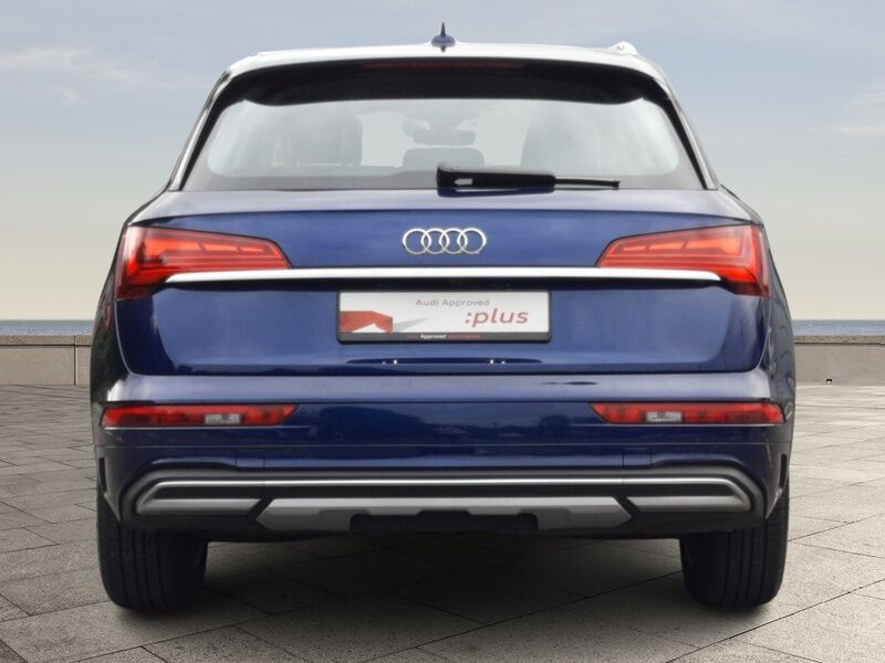 More views of Audi Q5