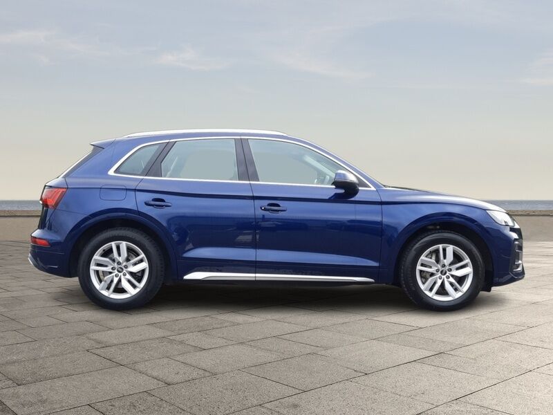 More views of Audi Q5