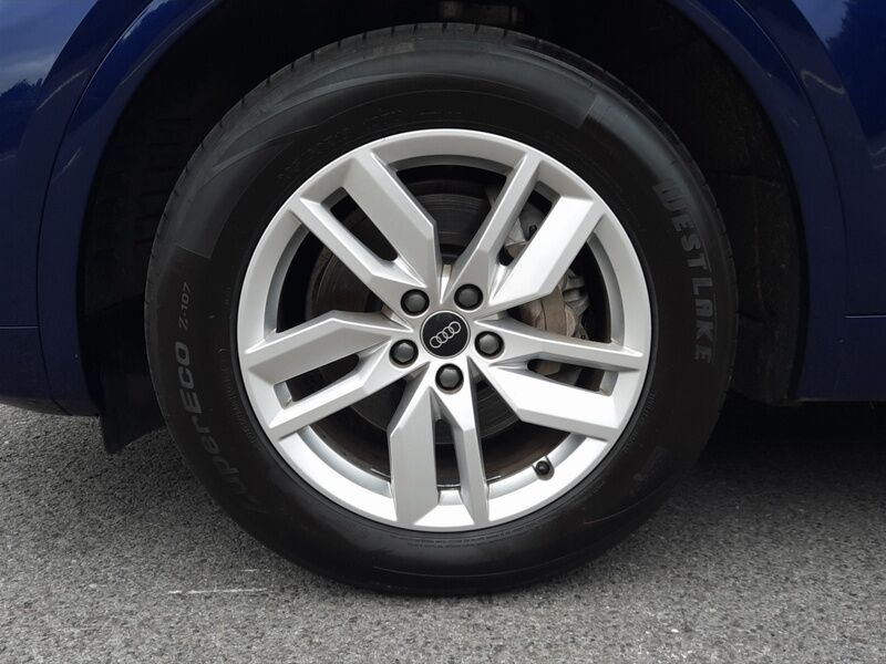 More views of Audi Q5