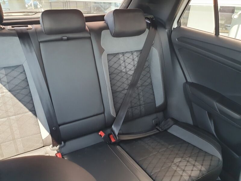 More views of Volkswagen T-Roc
