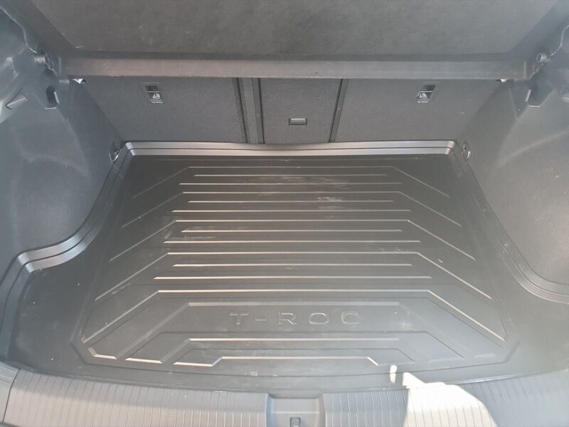 More views of Volkswagen T-Roc