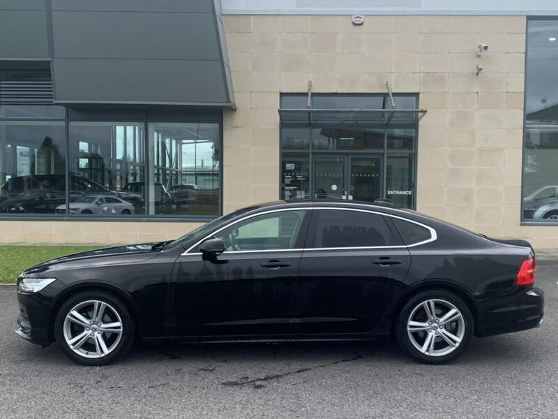 More views of Volvo S90