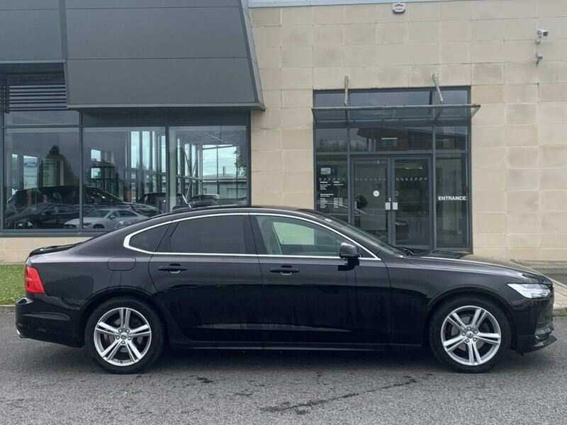 More views of Volvo S90