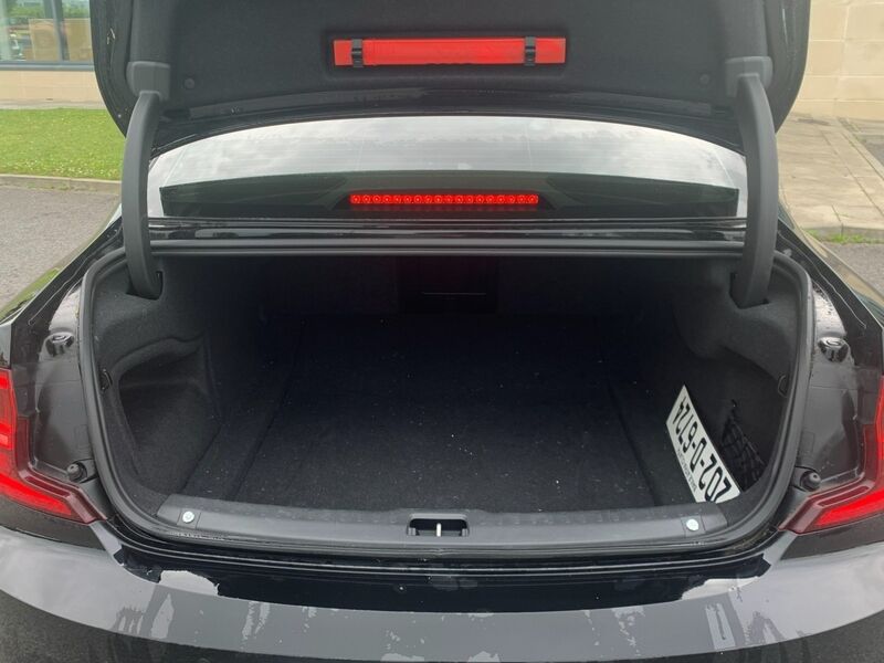 More views of Volvo S90