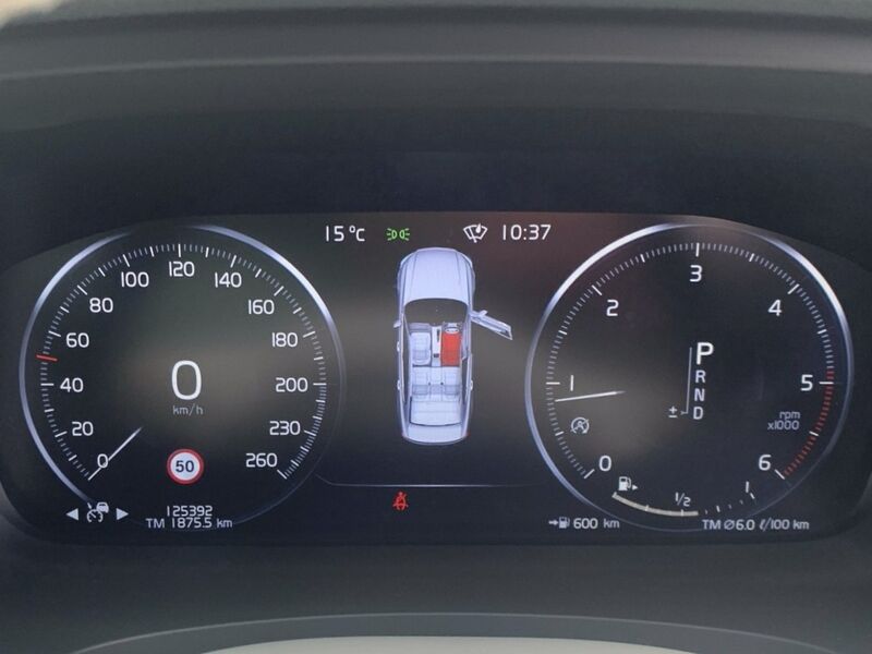 More views of Volvo S90