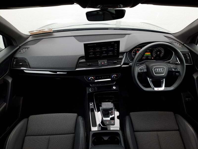 More views of Audi Q5