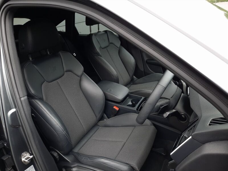 More views of Audi Q5