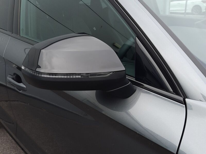 More views of Audi Q5