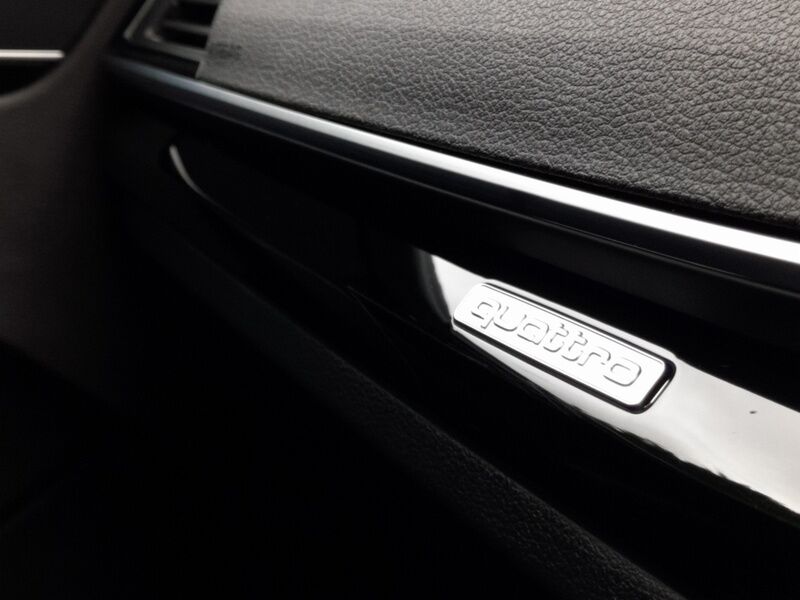 More views of Audi Q5