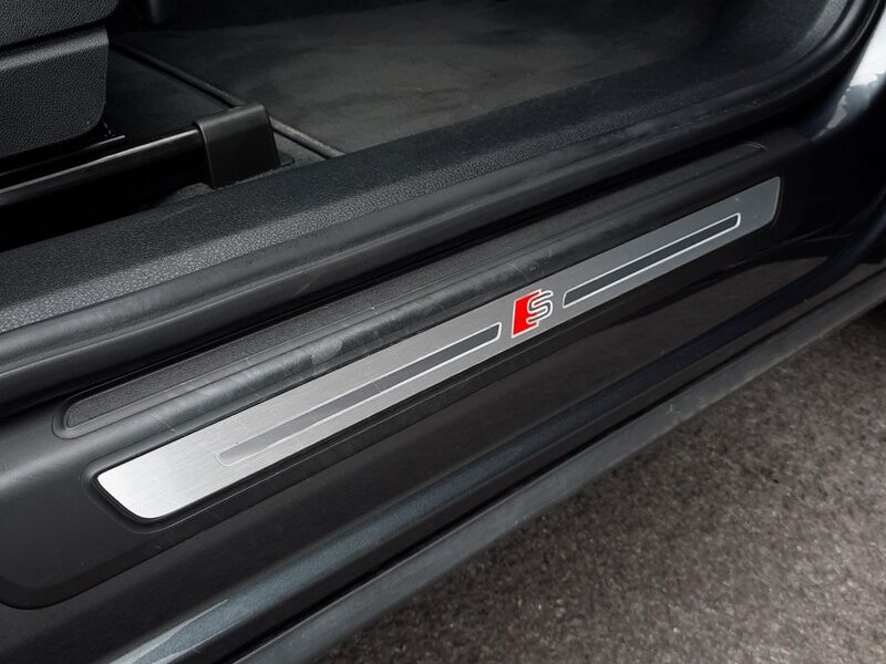 More views of Audi Q5