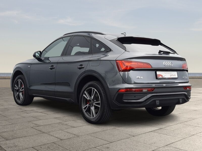 More views of Audi Q5