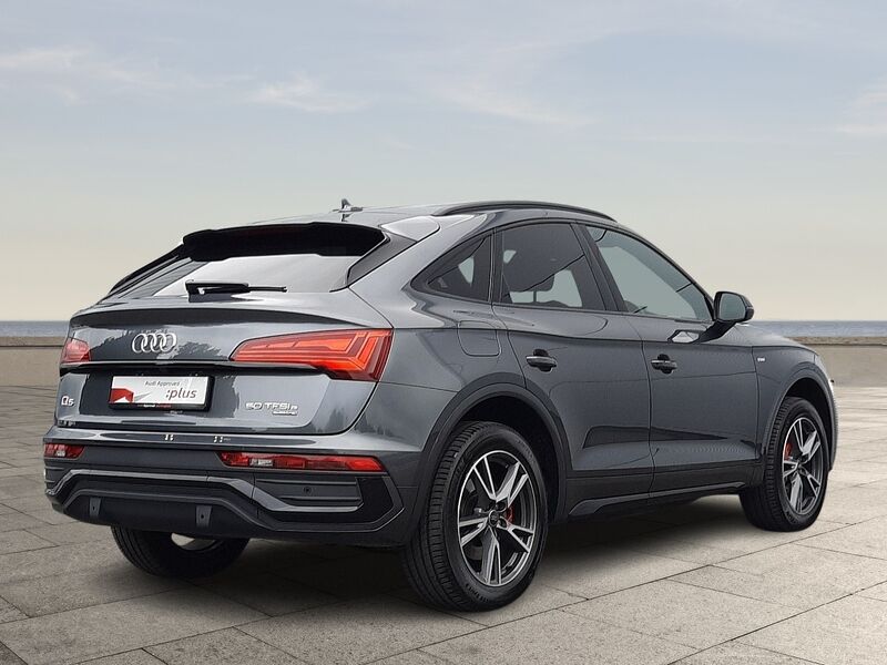 More views of Audi Q5