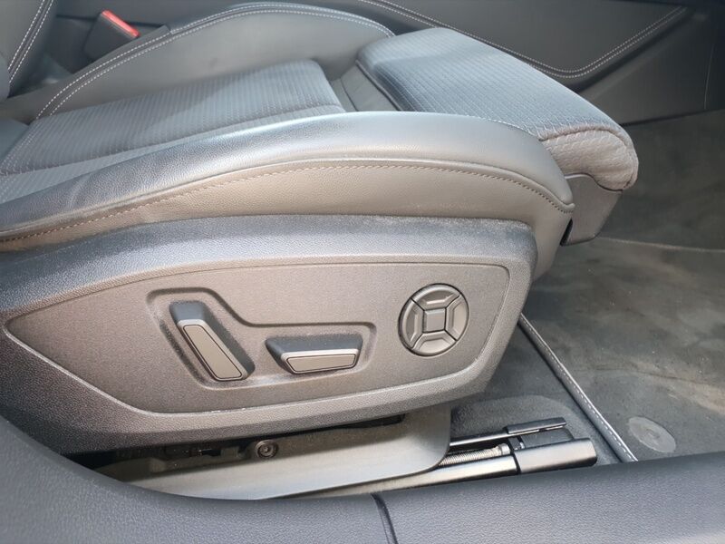 More views of Audi A6