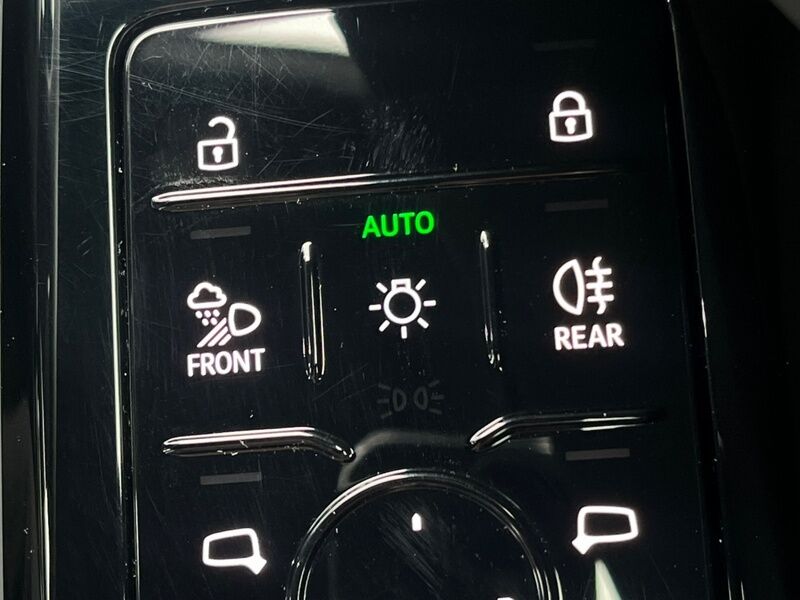 More views of Audi Q6 e-tron