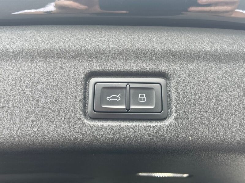 More views of Audi Q6 e-tron