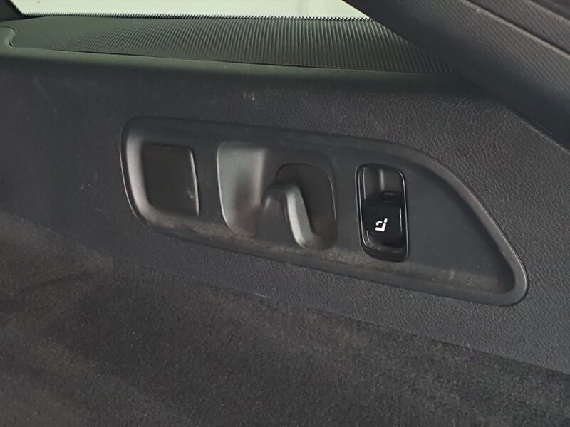 More views of Mercedes-Benz E-Class
