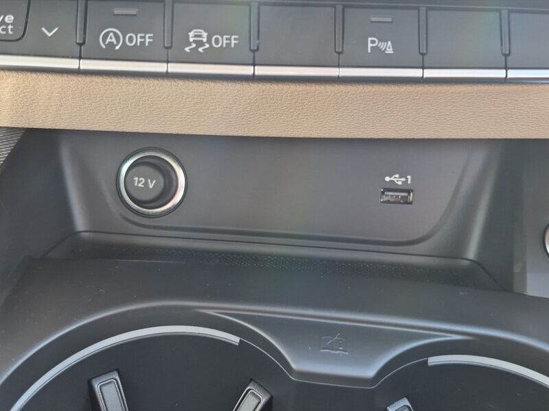 More views of Audi A4