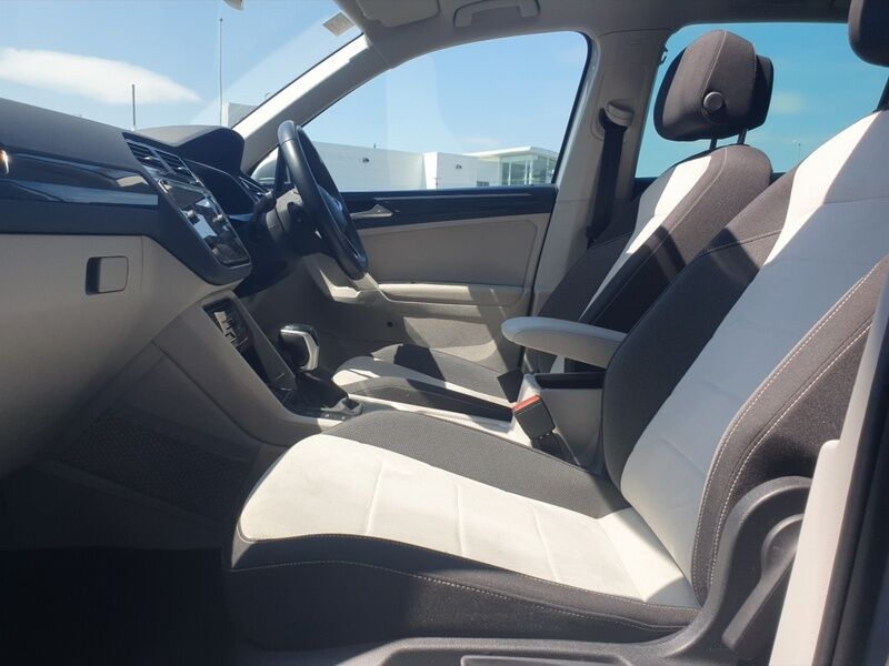 More views of Volkswagen Tiguan