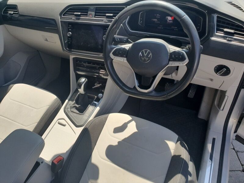 More views of Volkswagen Tiguan