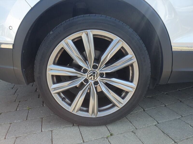 More views of Volkswagen Tiguan