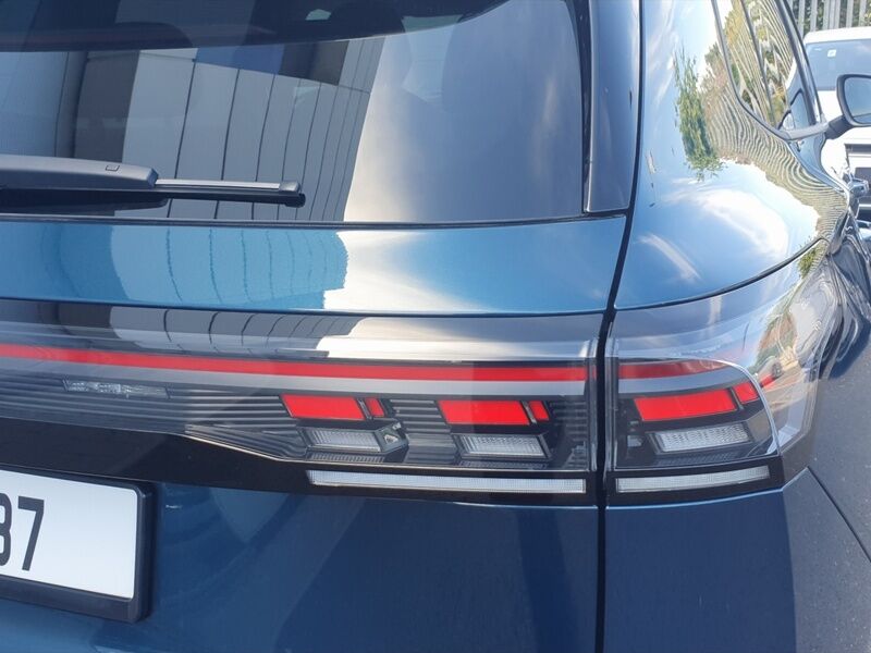 More views of Volkswagen Tiguan