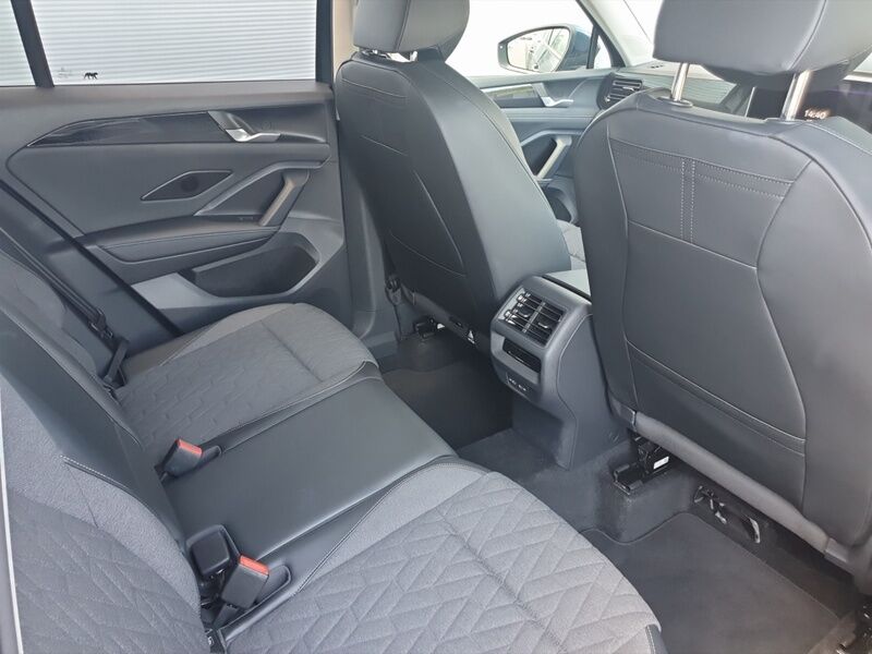 More views of Volkswagen Tiguan