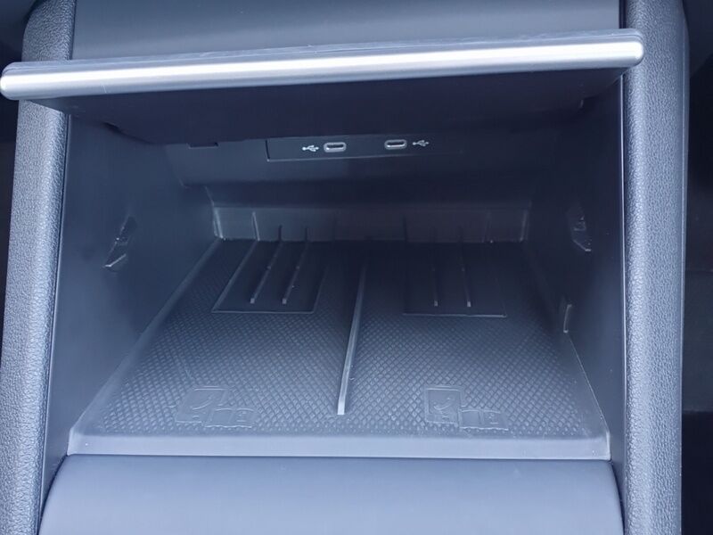 More views of Volkswagen Tiguan