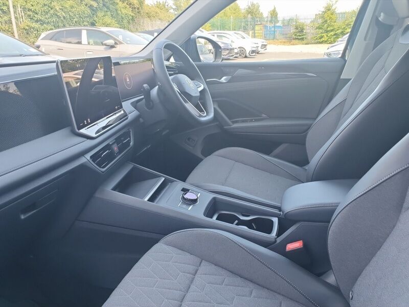 More views of Volkswagen Tiguan